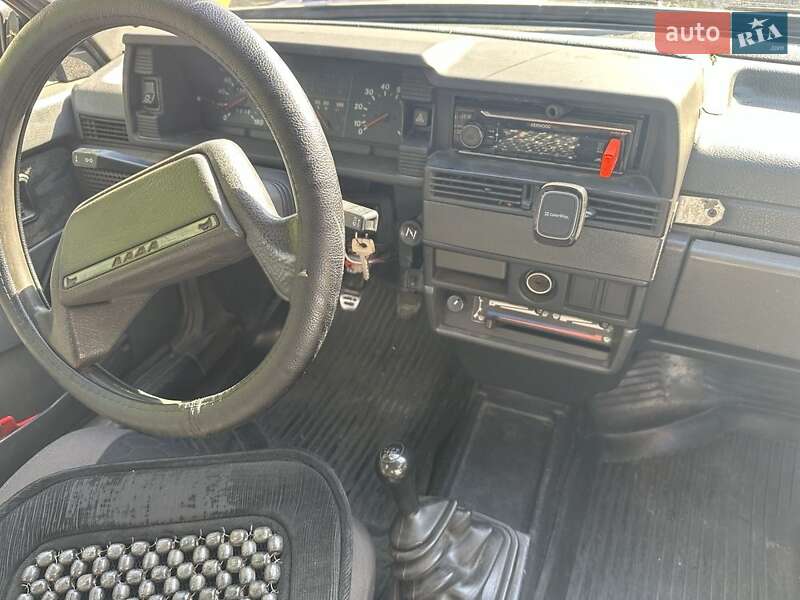 Хэтчбек ВАЗ / Lada 2109 2002 в Великом Бурлуке