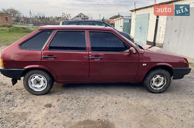Хэтчбек ВАЗ 2109 1994 в 
