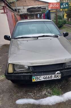 Хэтчбек ВАЗ 2109 2001 в 