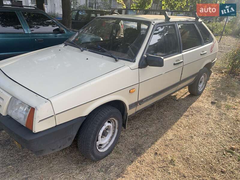 Хэтчбек ВАЗ / Lada 2109 1989 в Богдановке