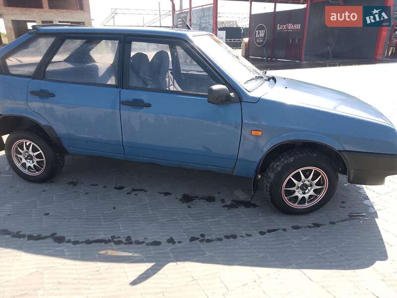 Хэтчбек ВАЗ / Lada 2109 1991 в Буске фото 4 Хэтчбек ВАЗ / Lada 2109 1991 в Буске