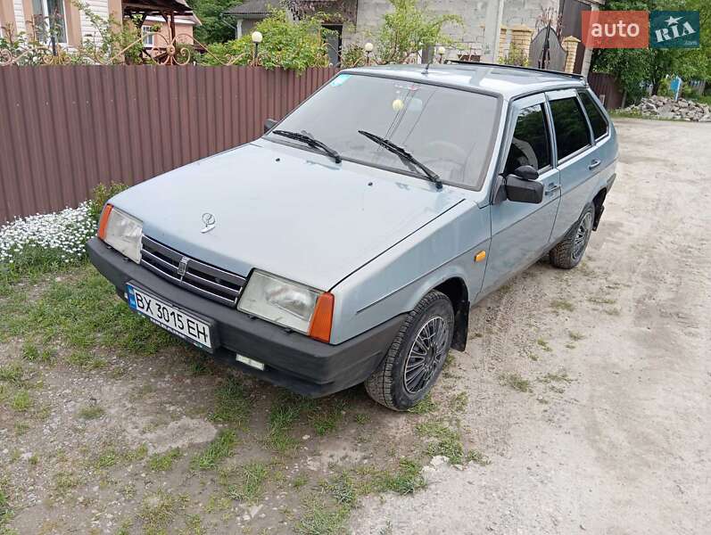 Хэтчбек ВАЗ / Lada 2109 2003 в Дунаевцах