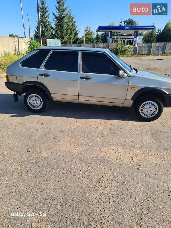 Хетчбек ВАЗ / Lada 2109 2008 в Житомирі фото 3 Хетчбек ВАЗ / Lada 2109 2008 в Житомирі