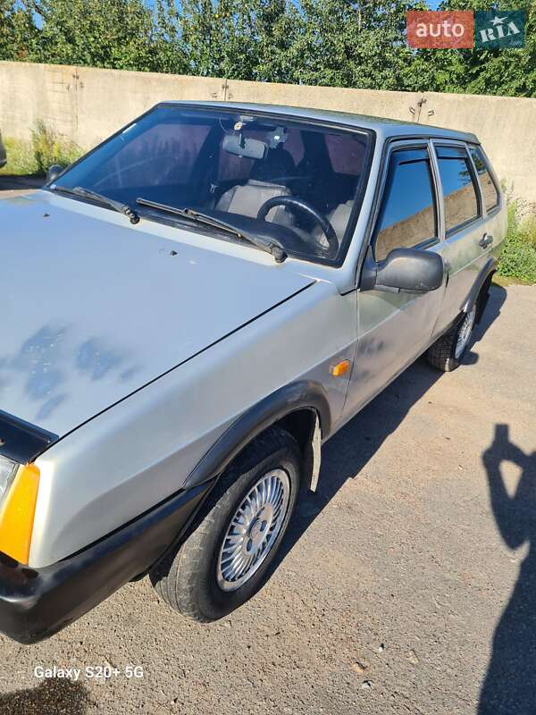 Хетчбек ВАЗ / Lada 2109 2008 в Житомирі фото 11 Хетчбек ВАЗ / Lada 2109 2008 в Житомирі