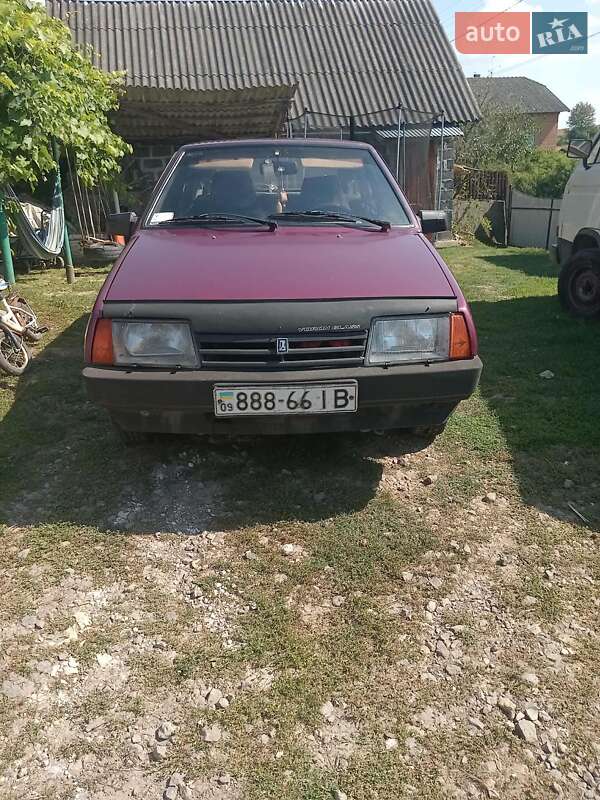 Хэтчбек ВАЗ / Lada 2109 1995 в Монастыриске