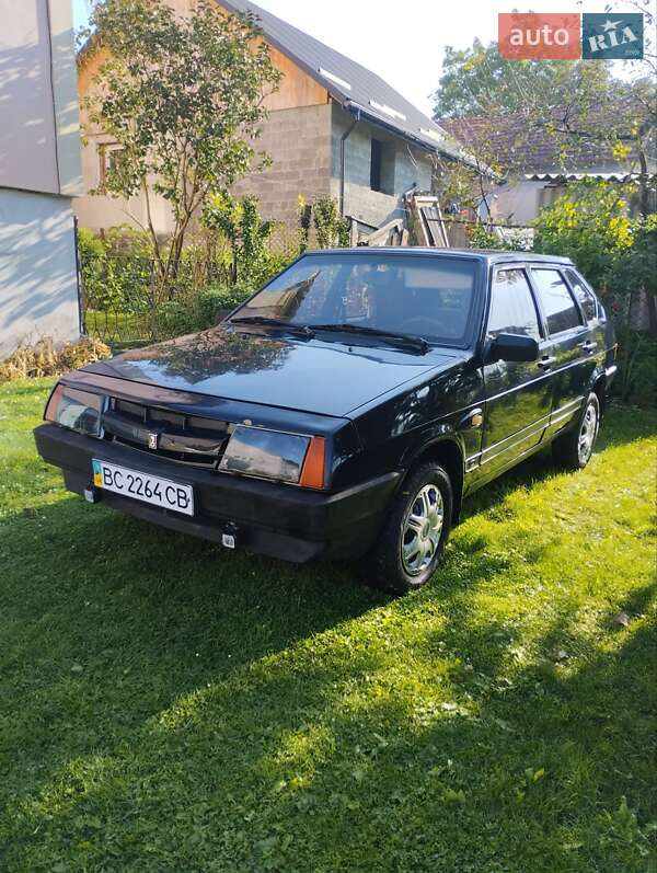 Хэтчбек ВАЗ / Lada 2109 1989 в Щирце