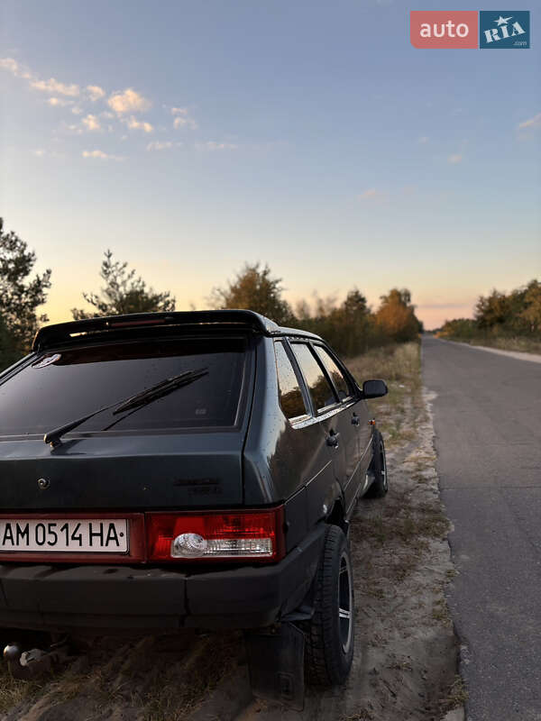 Хетчбек ВАЗ / Lada 2109 2005 в Сарнах