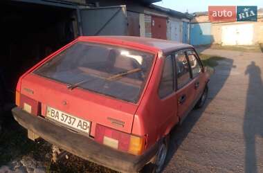 Хэтчбек ВАЗ 2109 1992 в 