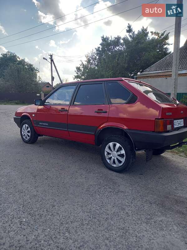 Хэтчбек ВАЗ / Lada 2109 1990 в Карловке