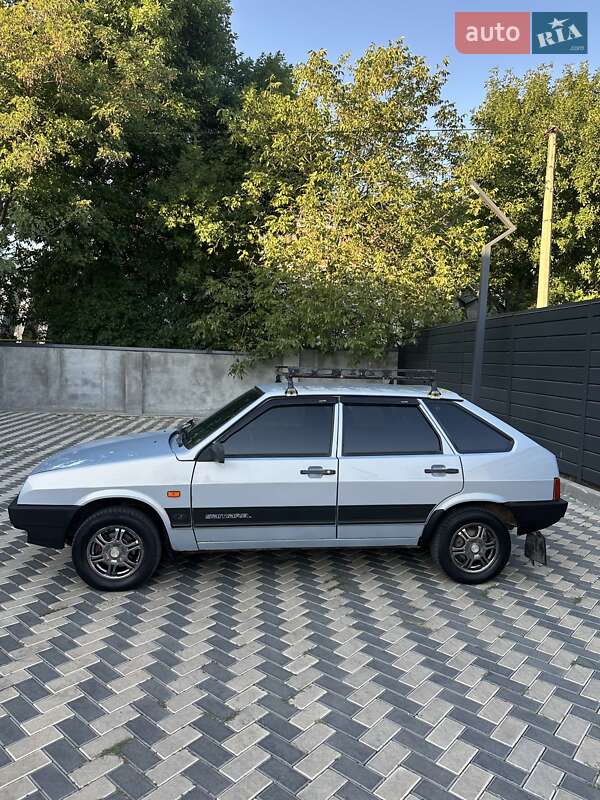 Хэтчбек ВАЗ / Lada 2109 2004 в Николаеве фото 2 Хэтчбек ВАЗ / Lada 2109 2004 в Николаеве