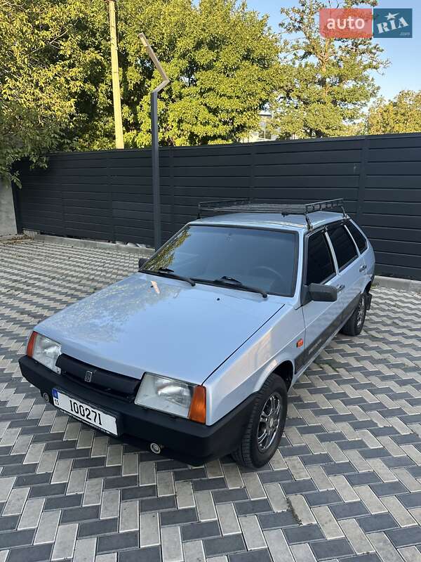 Хэтчбек ВАЗ / Lada 2109 2004 в Николаеве фото 20 Хэтчбек ВАЗ / Lada 2109 2004 в Николаеве