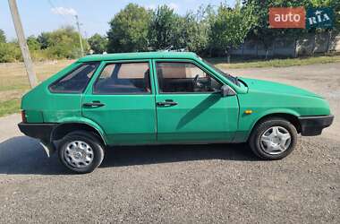 Хэтчбек ВАЗ 2109 1993 в 