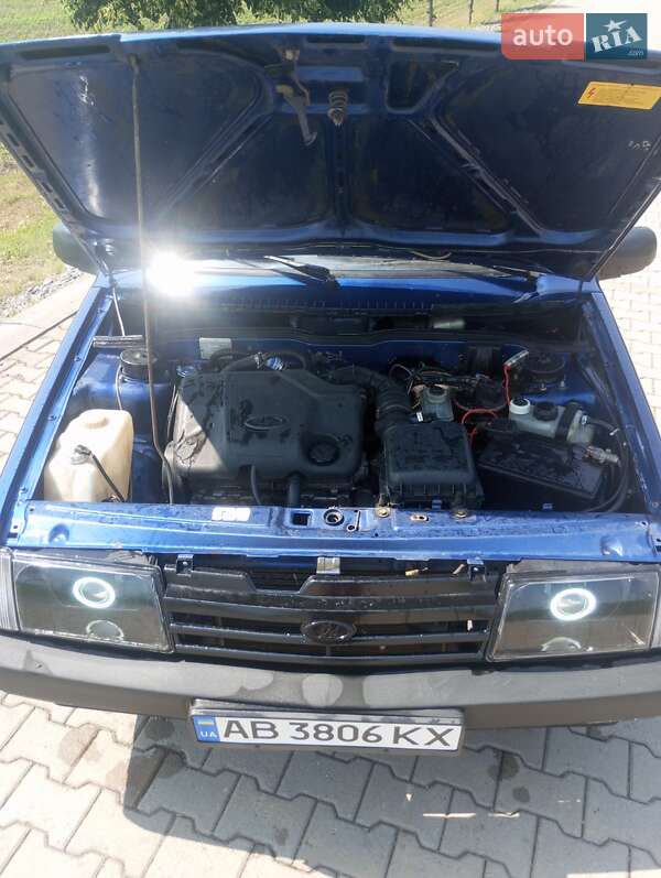 Хэтчбек ВАЗ / Lada 2109 2007 в Липовце