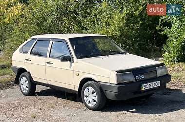 Хэтчбек ВАЗ 2109 1988 в 