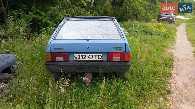 Хэтчбек ВАЗ / Lada 2109 1992 в Городке