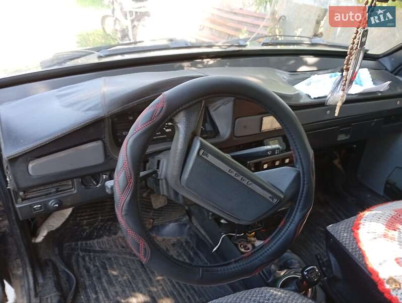 Хэтчбек ВАЗ 2109 1990 в 