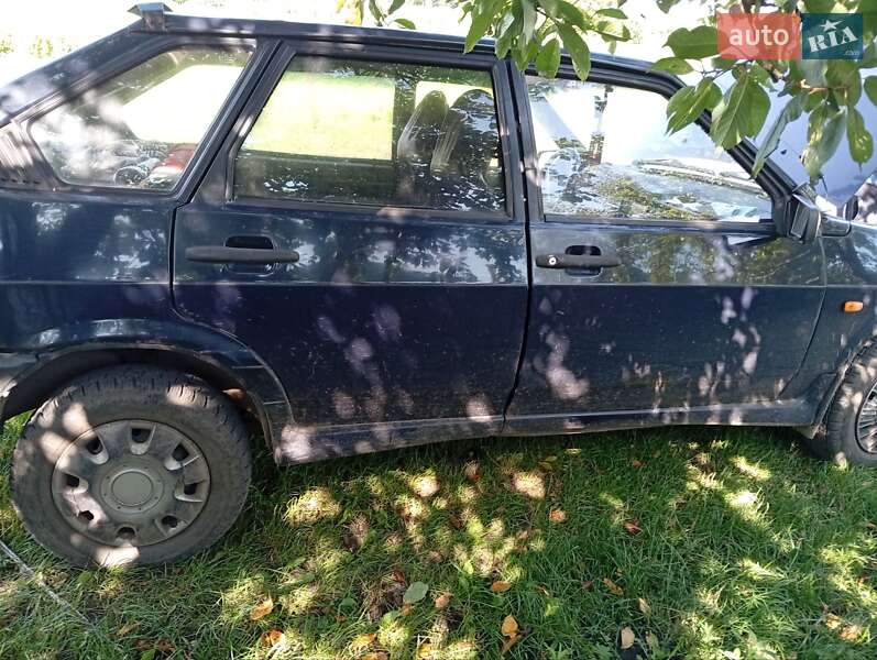 Хэтчбек ВАЗ / Lada 2109 1990 в Старой Синяве