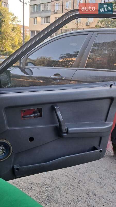 Хетчбек ВАЗ / Lada 2109 1998 в Дніпрі