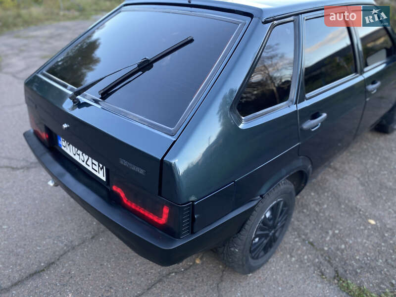 Хэтчбек ВАЗ / Lada 2109 2005 в Мирополе