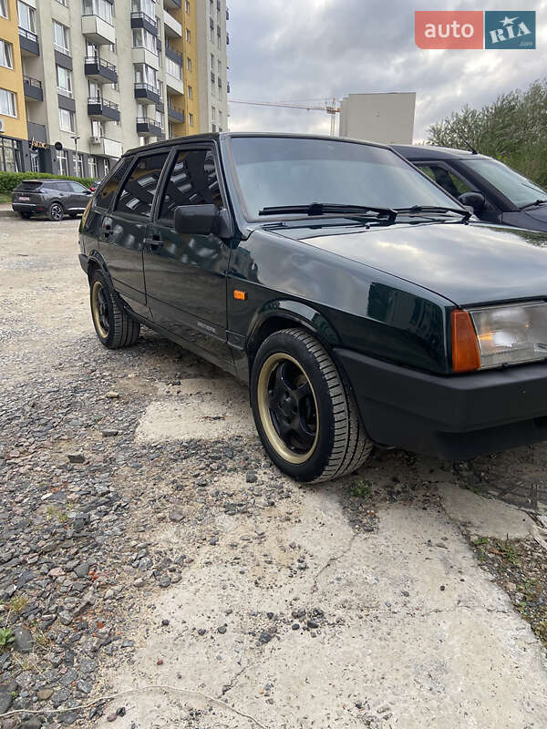 ВАЗ / Lada 2109 2002