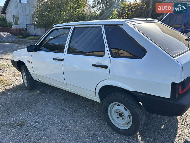 Хэтчбек ВАЗ / Lada 2109 1990 в Кропивницком