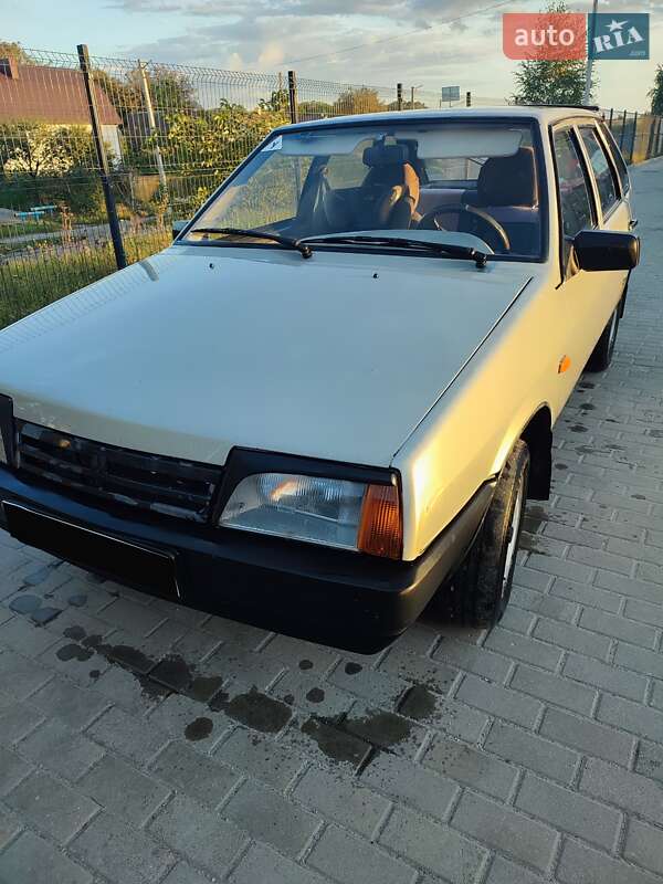 Хэтчбек ВАЗ / Lada 2109 2007 в Ровно