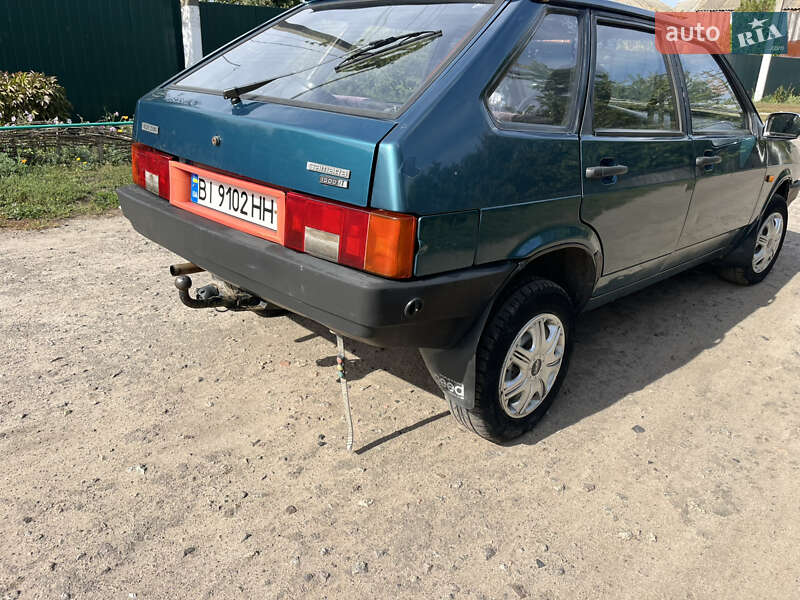 Хэтчбек ВАЗ / Lada 2109 1998 в Зенькове