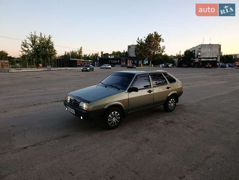 Хэтчбек ВАЗ / Lada 2109 2008 в Новониколаевке
