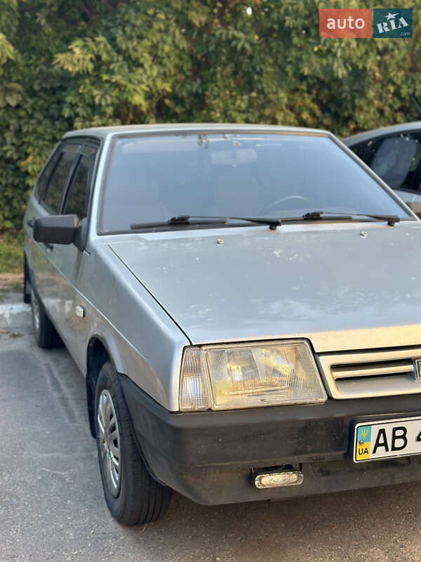 Хэтчбек ВАЗ / Lada 2109 2001 в Киеве