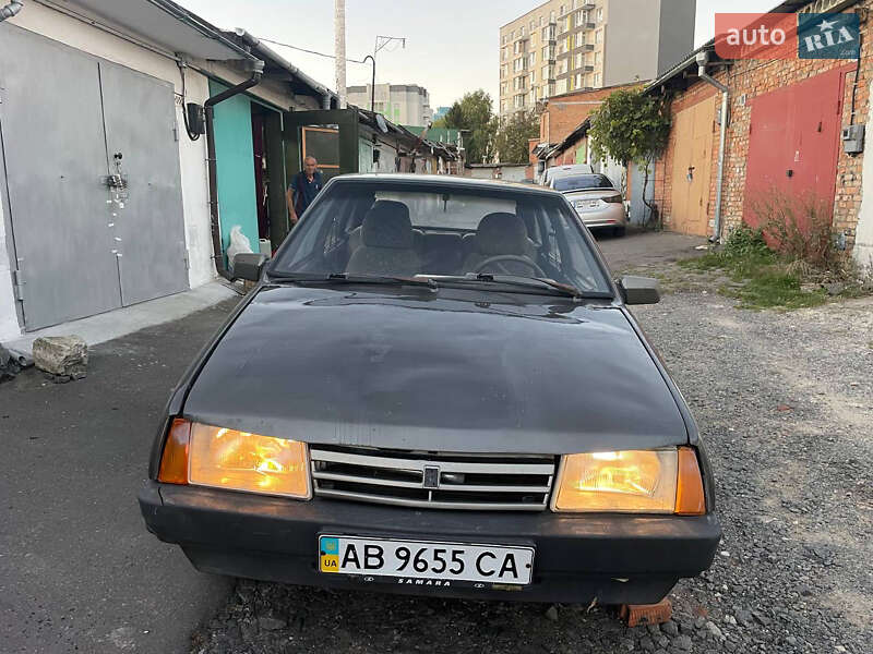 Хэтчбек ВАЗ 2109 1990 в 