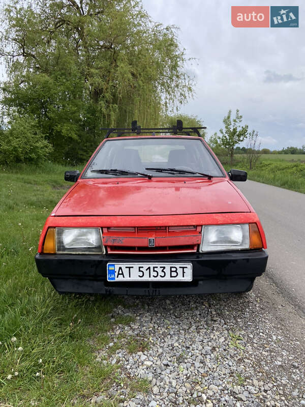 Хэтчбек ВАЗ / Lada 2109 1988 в Снятине