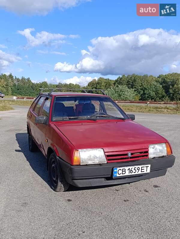 Хэтчбек ВАЗ 2109 1998 в 