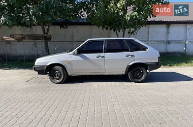 Хэтчбек ВАЗ 2109 2002 в 