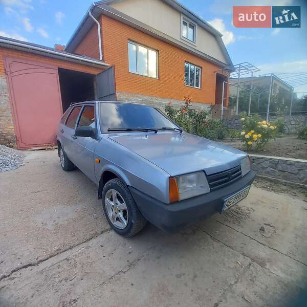 Хэтчбек ВАЗ / Lada 2109 2007 в Томаковке