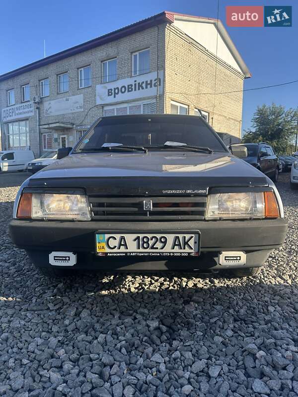 Хэтчбек ВАЗ / Lada 2109 2006 в Смеле