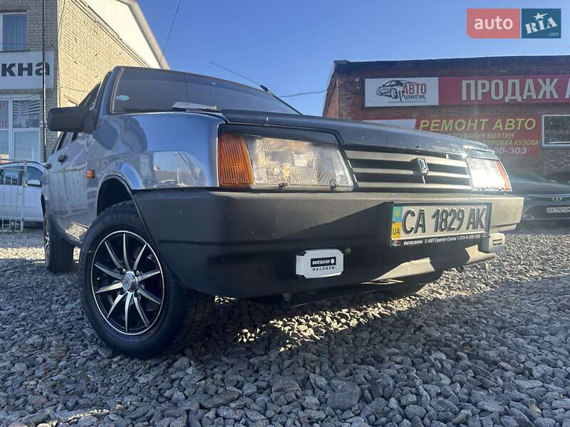 Хэтчбек ВАЗ / Lada 2109 2006 в 