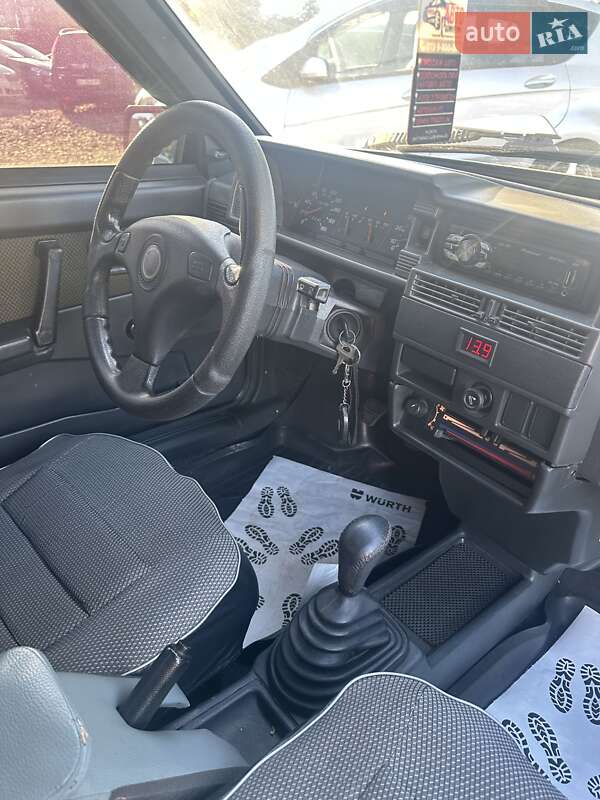 Хэтчбек ВАЗ / Lada 2109 2006 в Смеле
