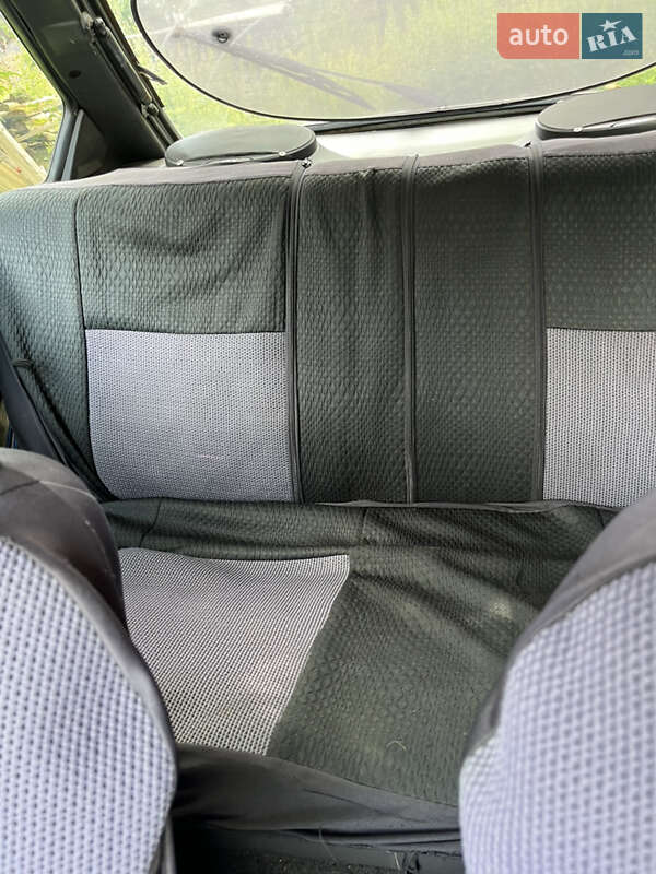 Хэтчбек ВАЗ / Lada 2109 1991 в Стрелках фото 3 Хэтчбек ВАЗ / Lada 2109 1991 в Стрелках