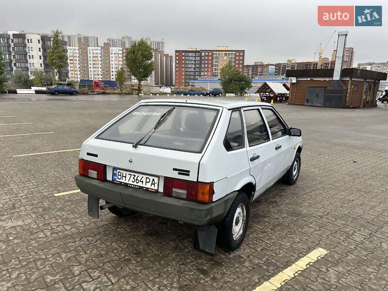 Хэтчбек ВАЗ / Lada 2109 1990 в Одессе фото 29 Хэтчбек ВАЗ / Lada 2109 1990 в Одессе