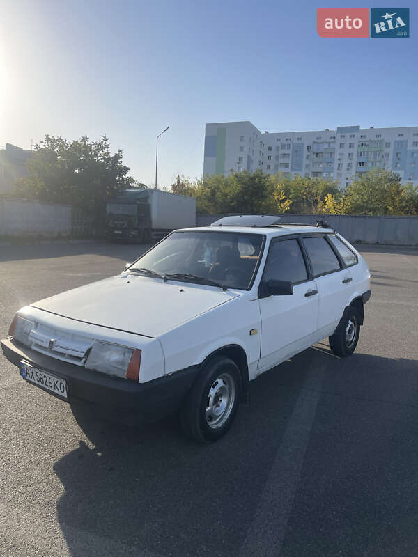 Хэтчбек ВАЗ / Lada 2109 1988 в Харькове фото 6 Хэтчбек ВАЗ / Lada 2109 1988 в Харькове