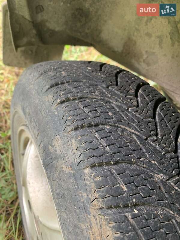 Хетчбек ВАЗ / Lada 2109 2004 в Кельменцях фото 5 Хетчбек ВАЗ / Lada 2109 2004 в Кельменцях