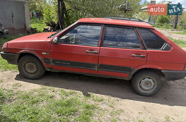 Хэтчбек ВАЗ 2109 1990 в 