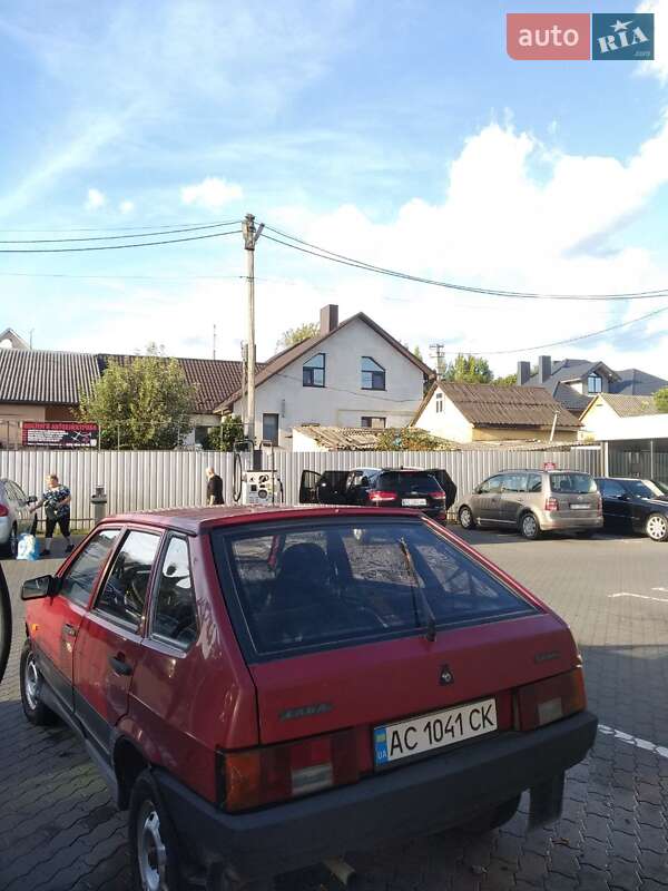 Хэтчбек ВАЗ / Lada 2109 2007 в Луцке