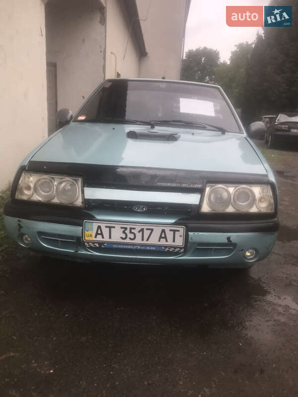Хетчбек ВАЗ / Lada 2109 1998 в Калуші