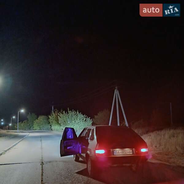 Хетчбек ВАЗ / Lada 2109 2006 в Первомайську фото 5 Хетчбек ВАЗ / Lada 2109 2006 в Первомайську