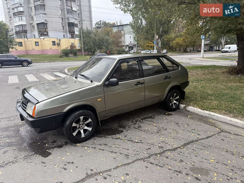 Хетчбек ВАЗ / Lada 2109 2002 в Запоріжжі фото 15 Хетчбек ВАЗ / Lada 2109 2002 в Запоріжжі