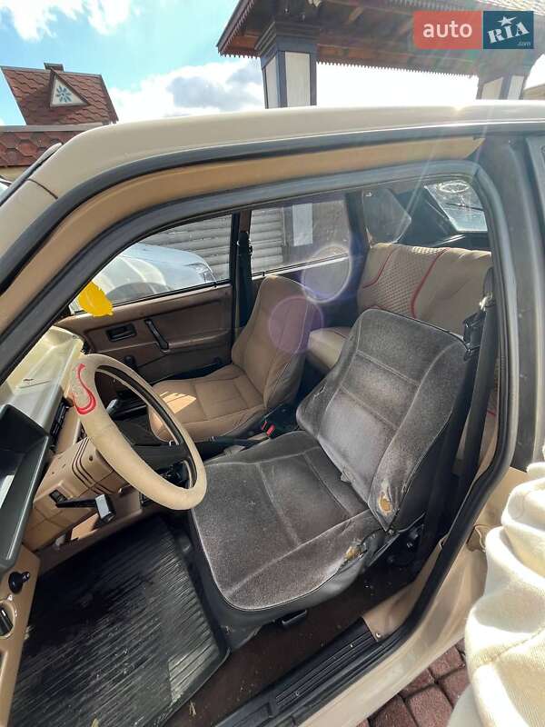 Хэтчбек ВАЗ / Lada 2109 1985 в Черновцах