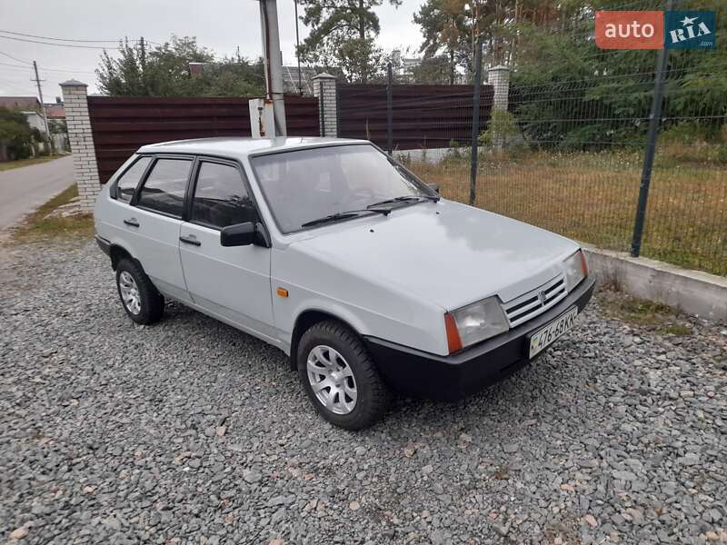 Хетчбек ВАЗ / Lada 2109 1990 в Києві фото Хетчбек ВАЗ / Lada 2109 1990 в Києві