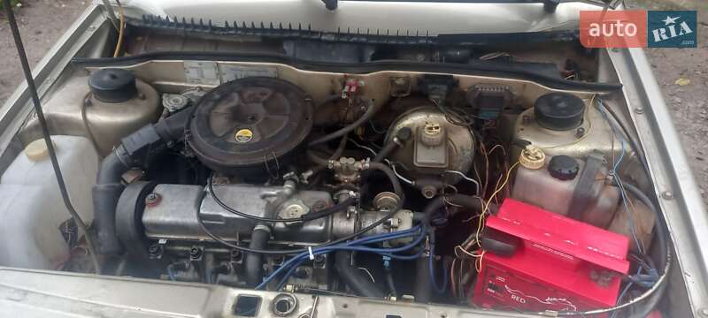Хэтчбек ВАЗ / Lada 2109 1998 в Киеве