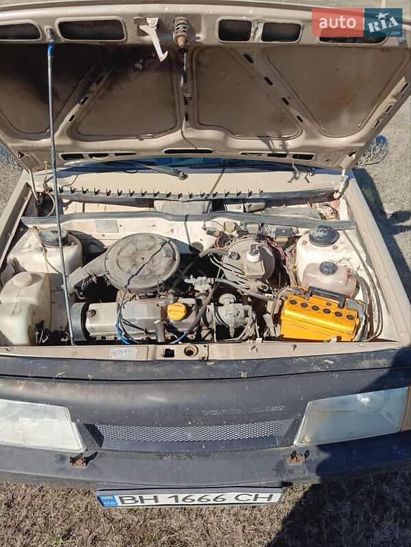 Хэтчбек ВАЗ / Lada 2109 1988 в Сарате фото 10 Хэтчбек ВАЗ / Lada 2109 1988 в Сарате